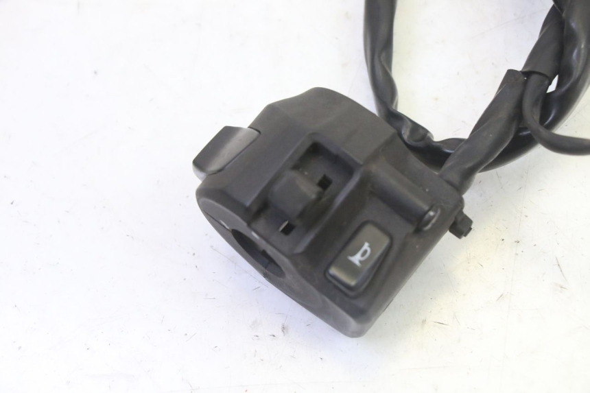 photo de LEFT HANDLEBAR SWITCH YAMAHA X-MAX XMAX 125 (2010 - 2013) - Component detail