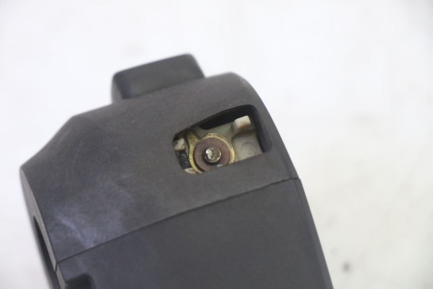 photo de LEFT HANDLEBAR SWITCH YAMAHA X-MAX XMAX 125 (2010 - 2013) - Alternative perspective