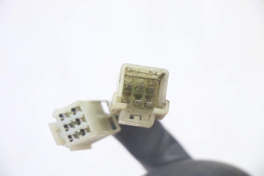 photo de LEFT HANDLEBAR SWITCH YAMAHA X-MAX XMAX 125 (2010 - 2013) - Surface and material condition