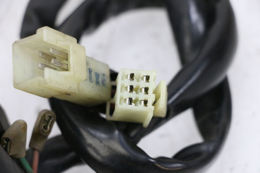 photo de LEFT HANDLEBAR SWITCH YAMAHA X-MAX XMAX 125 (2010 - 2013) - Fixing points details