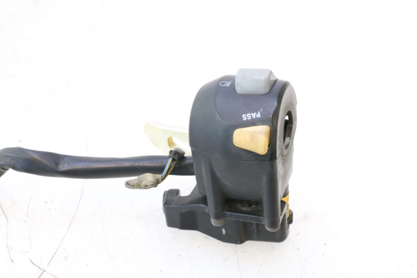 photo de LEFT SWITCH YAMAHA XP T-MAX ABS 500 (2005 - 2005) - Alternative perspective