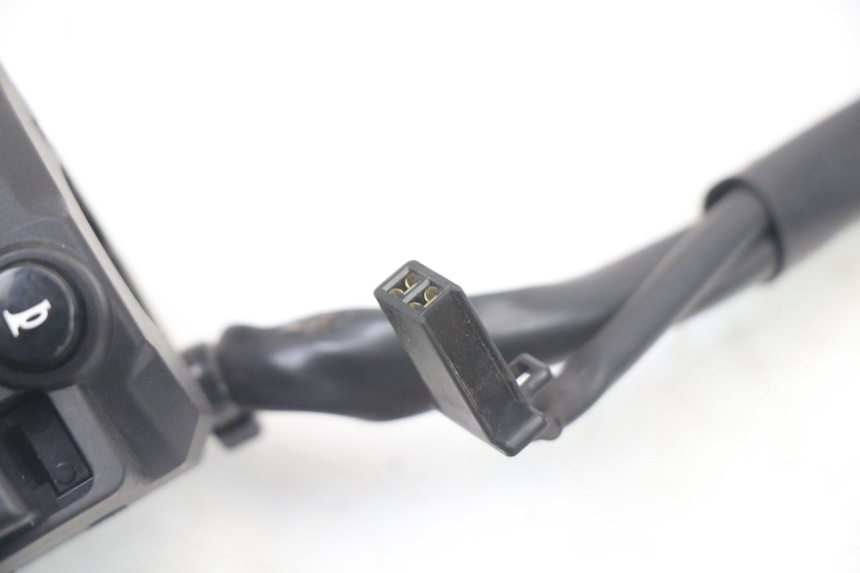photo de LEFT SWITCH YAMAHA TRACER 7 700 (2020 - 2024) - Fixing points details