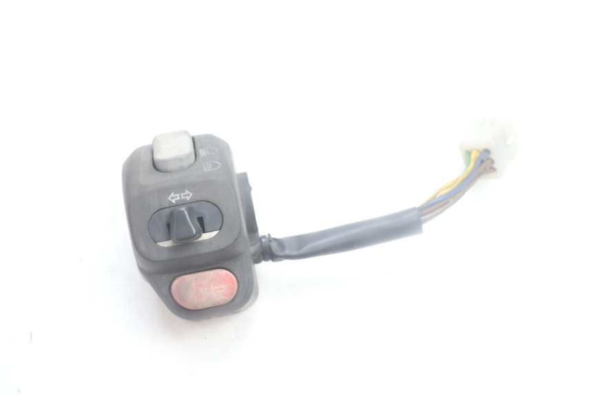 photo de LEFT HANDLEBAR SWITCH YAMAHA YP MAJESTY 125 (2002 - 2006) - Main view