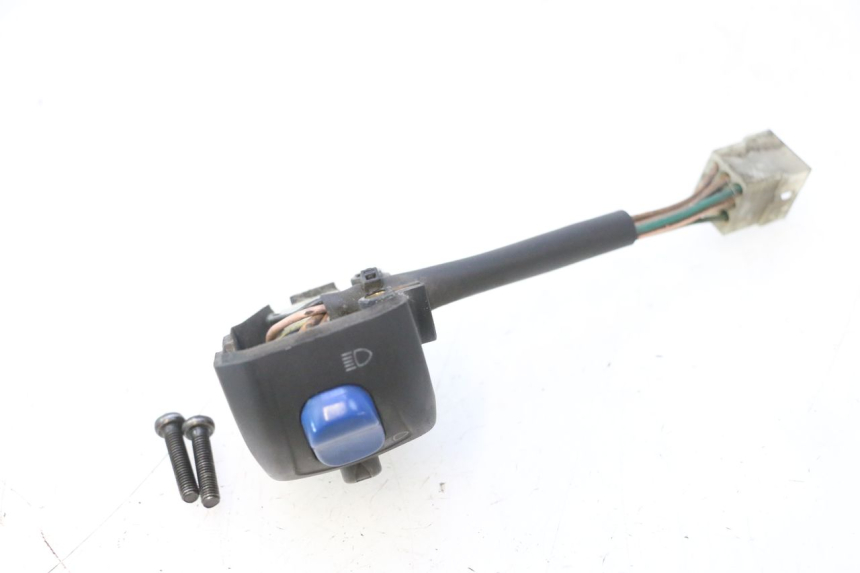 photo de LEFT HANDLEBAR SWITCH YAMAHA YP MAJESTY 125 (1998 - 2001) - Zoom on usage condition