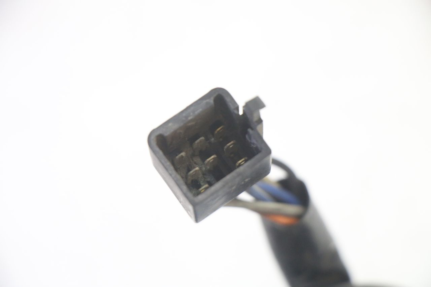 photo de LEFT SWITCH KYMCO ZING 125 (1997 - 2003) - Fixing points details