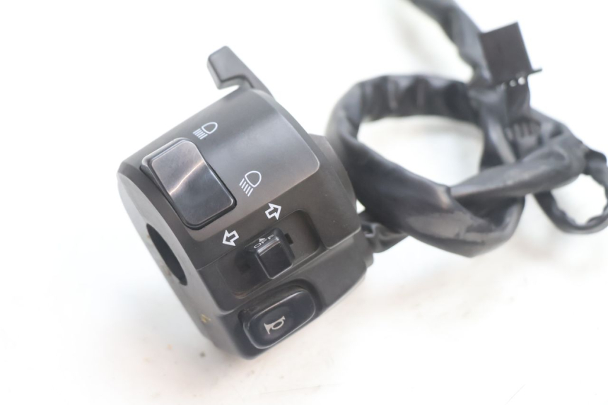 photo de LEFT SWITCH KAWASAKI ZX-6R ZX6R 600 (2000 - 2002) - Component detail
