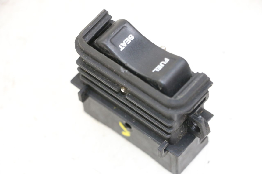 photo de SWITCH HONDA PCX (JF57/JF64) 125 (2014 - 2018) - Main view