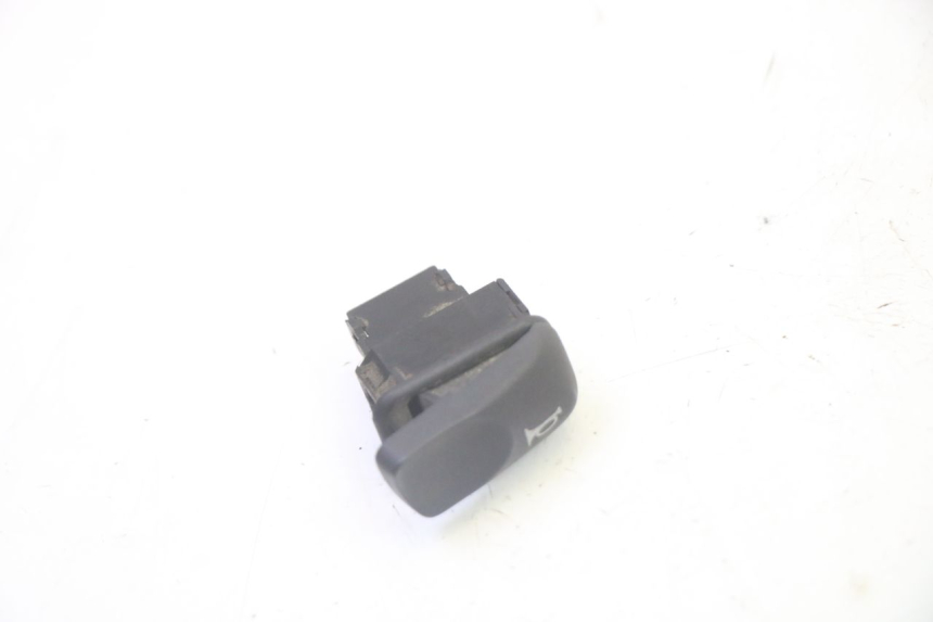 photo de HORN SWITCH SUZUKI BURGMAN 125 (2007 - 2014) - Component detail