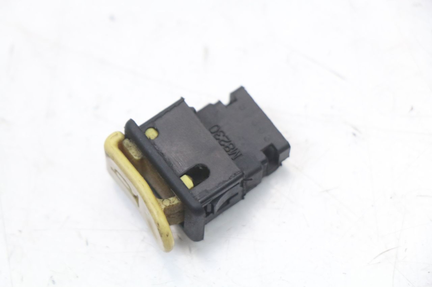 photo de HORN SWITCH PEUGEOT BUXY 50 (1993 - 1998) - Alternative perspective