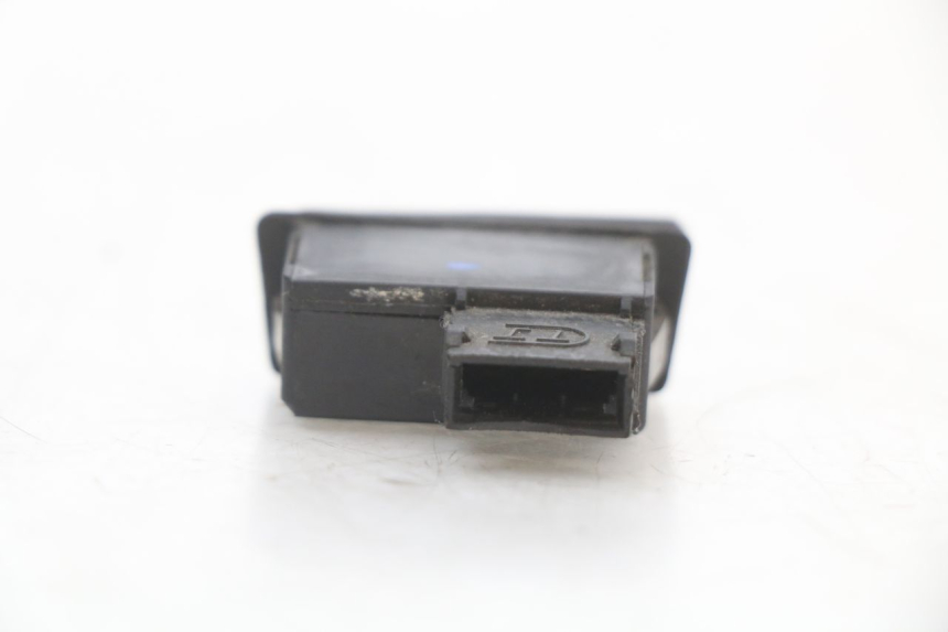 photo de HORN SWITCH SYM FIDDLE 2 50 (2008 - 2013) - Technical close-up