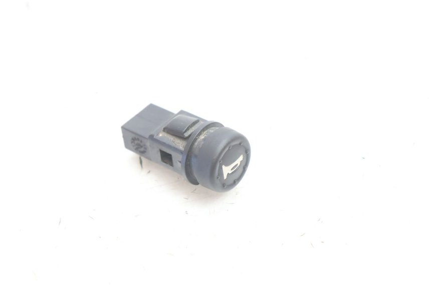 photo de HORN SWITCH PIAGGIO FLY 2T 50 (2004 - 2017) - Component detail