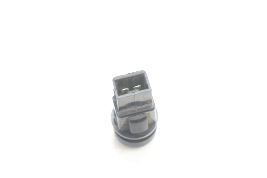 photo de HORN SWITCH PIAGGIO FLY 2T 50 (2004 - 2017) - Alternative perspective