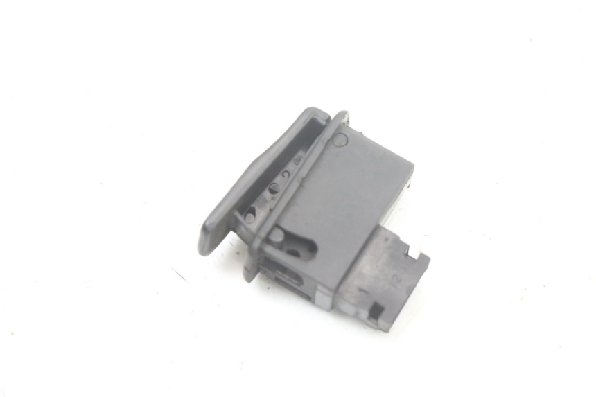 photo de HORN SWITCH HONDA SCV LEAD 100 (2003 - 2007) - Zoom on usage condition