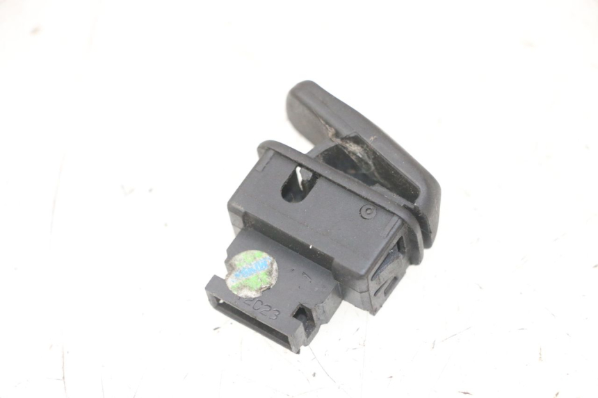 photo de HORN SWITCH PIAGGIO IE MP3 YOURBAN 300 (2011 - 2016) - Zoom on usage condition