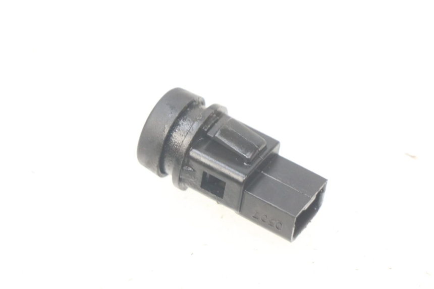 photo de HORN SWITCH PIAGGIO LIBERTY 4T 50 (2004 - 2008) - Zoom on usage condition