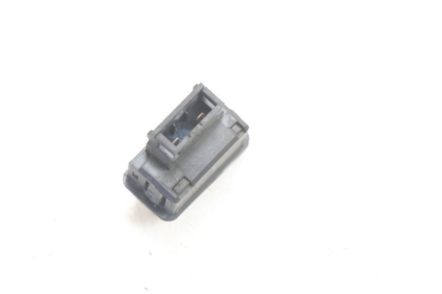 photo de HORN SWITCH PIAGGIO LIBERTY IGET 4T 50 (2021 - 2025) - Alternative perspective