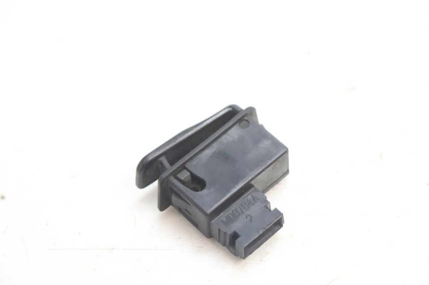 photo de HORN SWITCH KYMCO MOVIE S 125 (2009 - 2018) - Zoom on usage condition