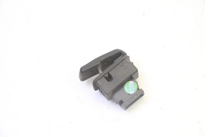 photo de HORN SWITCH PIAGGIO MP3 LT 300 (2010 - 2016) - Zoom on usage condition