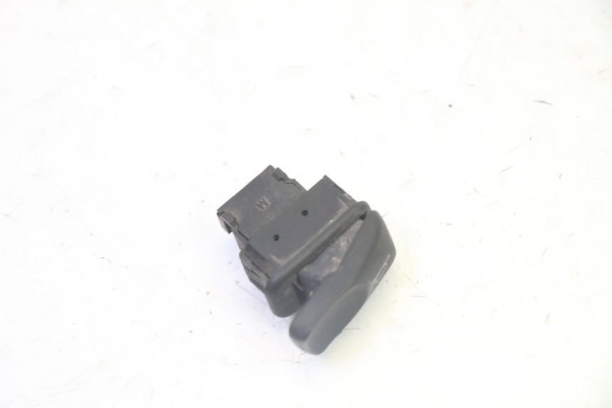 photo de HORN SWITCH PIAGGIO MP3 500 (2011 - 2015) - Component detail