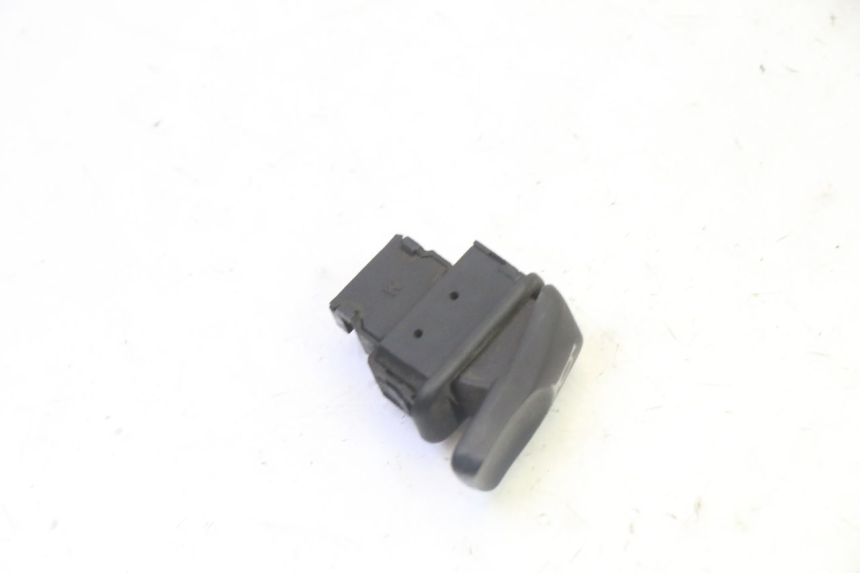 photo de HORN SWITCH PIAGGIO MP3 125 (2006 - 2014) - Component detail