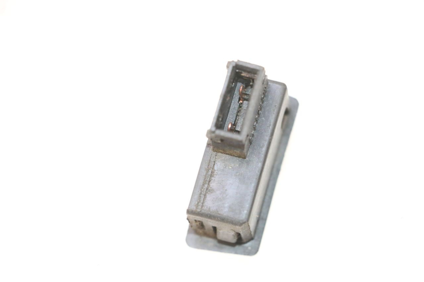 photo de HORN SWITCH KYMCO LIKE 4T 50 (2019 - 2025) - Zoom on usage condition