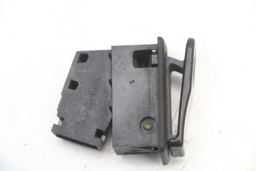 photo de HORN SWITCH HONDA NHX LEAD 110 (2008 - 2010) - Alternative perspective