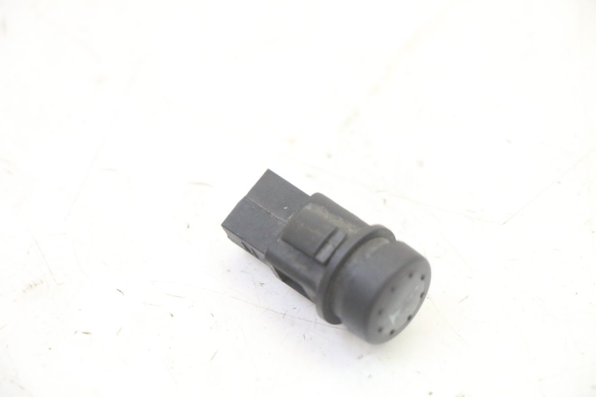 photo de HORN SWITCH PIAGGIO NRG POWER PUREJET 50 (2018 - 2021) - Component detail