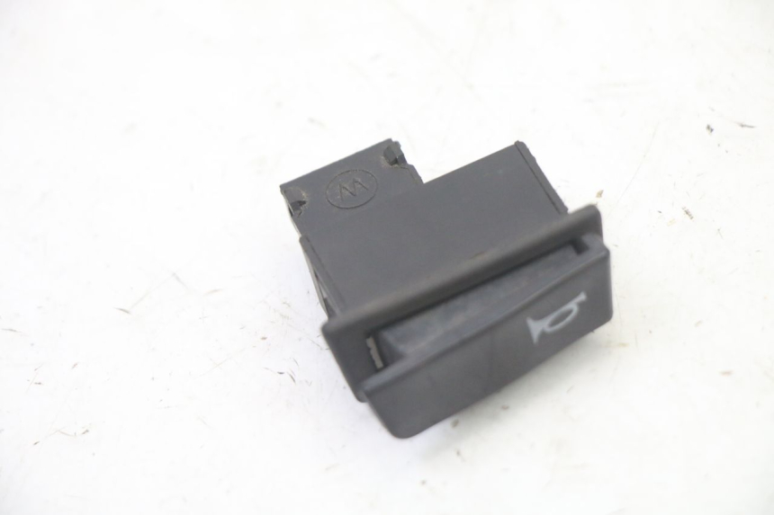 photo de HORN SWITCH JM MOTORS OLDIES GT 4T 50 (2018 - 2025) - Component detail