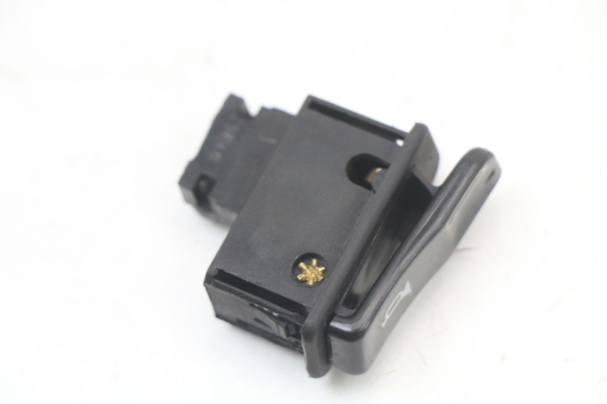 photo de HORN SWITCH MBK OVETTO ONE 2T 50 (2013 - 2017) - Zoom on usage condition