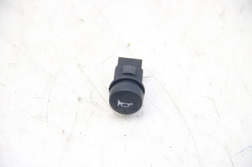 photo de HORN SWITCH GILERA RUNNER SP 50 (2009 - 2017) - Zoom on usage condition