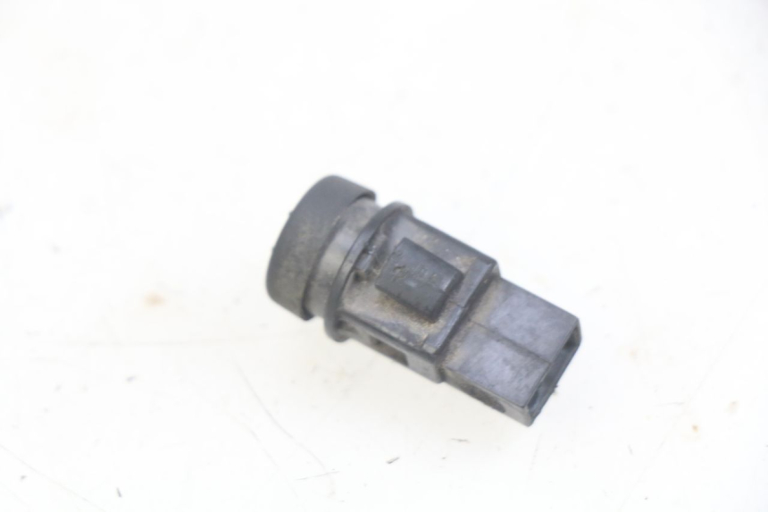 photo de HORN SWITCH APRILIA SCARABEO LIGHT 125 (2007 - 2011) - Zoom on usage condition