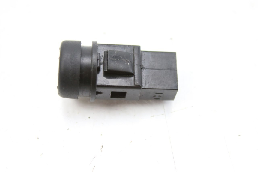 photo de HORN SWITCH APRILIA SR 2T 50 (2012 - 2017) - Zoom on usage condition
