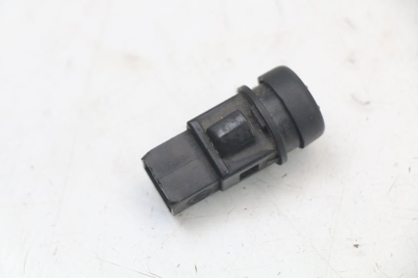 photo de HORN SWITCH PIAGGIO TYPHOON 50 (2000 - 2009) - Zoom on usage condition