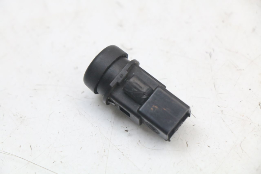 photo de HORN SWITCH PIAGGIO TYPHOON 50 (2000 - 2009) - Alternative perspective