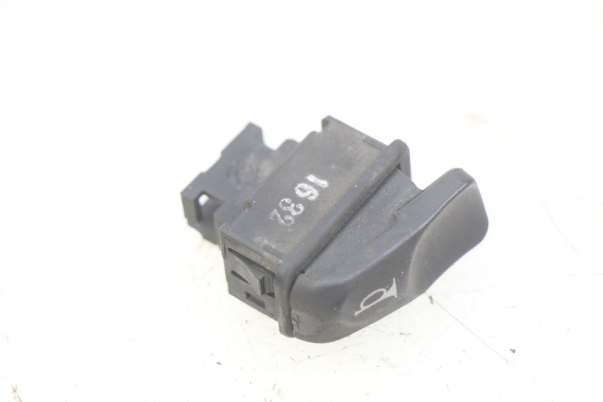 photo de HORN SWITCH PIAGGIO VESPA LX 2T 50 (2005 - 2013) - Component detail