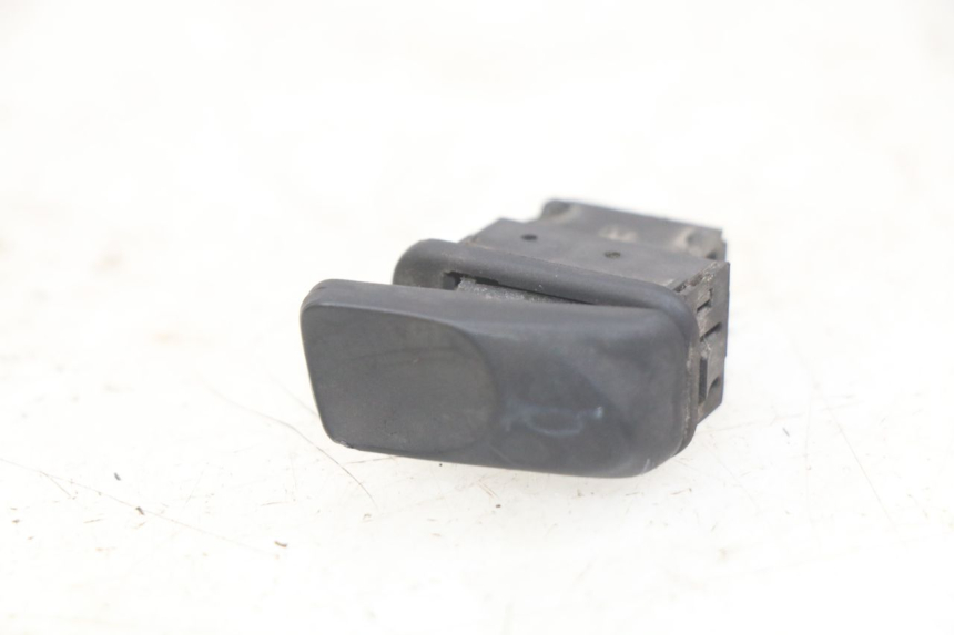 photo de HORN SWITCH PIAGGIO VESPA LXV 125 (2006 - 2009) - Main view