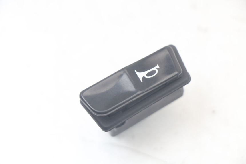photo de HORN SWITCH YAMAHA XMAX X-MAX 125 (2006 - 2009) - Component detail