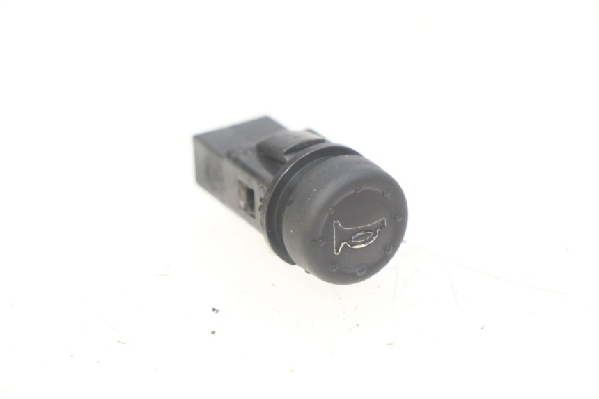 photo de HORN SWITCH PIAGGIO ZIP 4T 50 (2018 - 2020) - Component detail