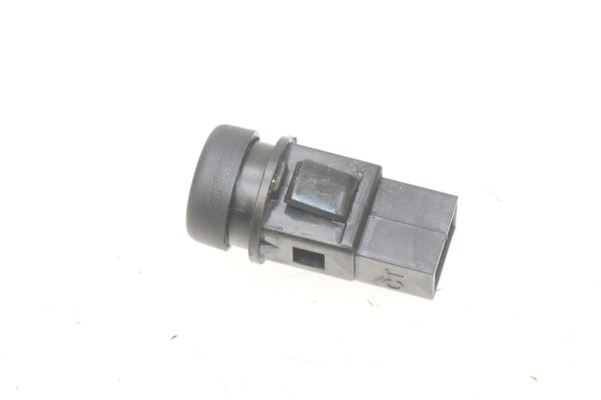 photo de HORN SWITCH PIAGGIO ZIP 4T 50 (2018 - 2020) - Alternative perspective