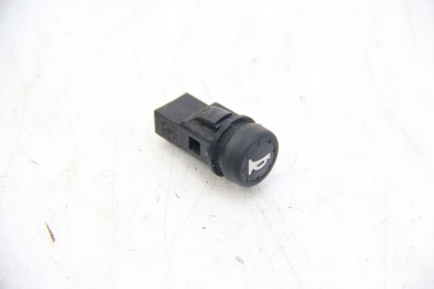 photo de HORN SWITCH PIAGGIO ZIP 4T 50 (2018 - 2020) - Main view