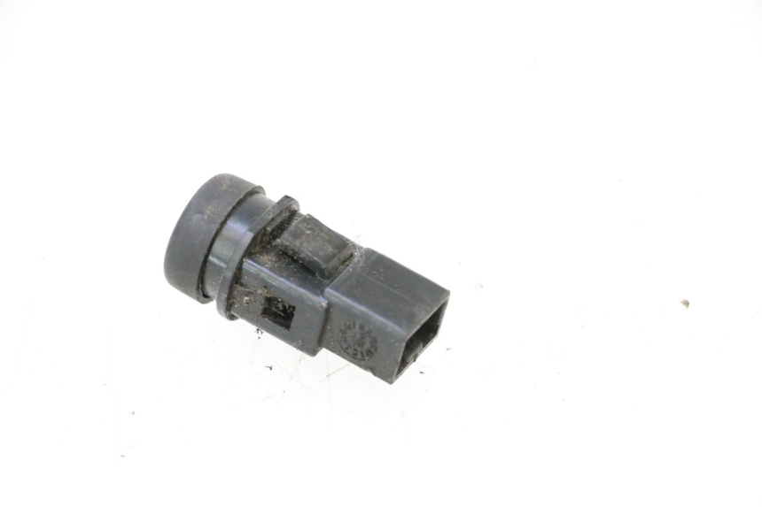 photo de HORN SWITCH PIAGGIO ZIP 4T 50 (2018 - 2020) - Zoom on usage condition