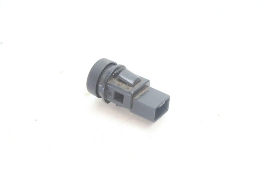 photo de HORN SWITCH PIAGGIO ZIP 4T 50 (2006 - 2017) - Zoom on usage condition