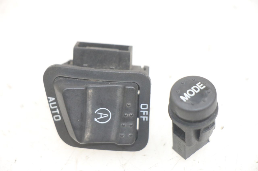 photo de COMMODO PIAGGIO MEDLEY 125 (2016 - 2023) - Main view