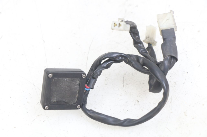 photo de HANDLEBAR SWITCH PIAGGIO MP3 LT 400 (2007 - 2012) - Zoom on usage condition