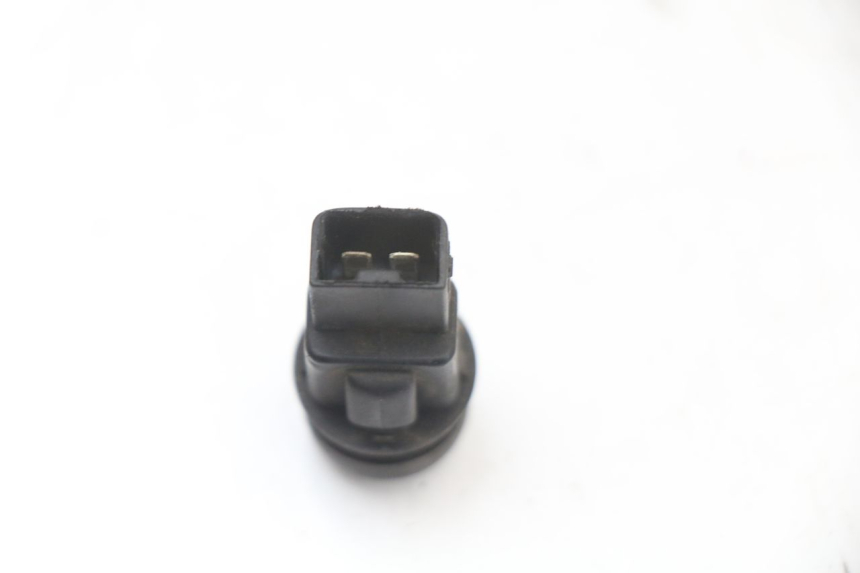 photo de HANDLEBAR SWITCH PIAGGIO MP3 125 (2006 - 2014) - Alternative perspective