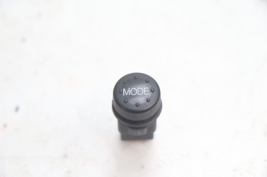 photo de HANDLEBAR SWITCH PIAGGIO MP3 125 (2006 - 2014) - Main view