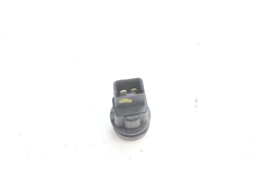 photo de SWITCH PIAGGIO MP3 500 (2016 - 2018) - Alternative perspective