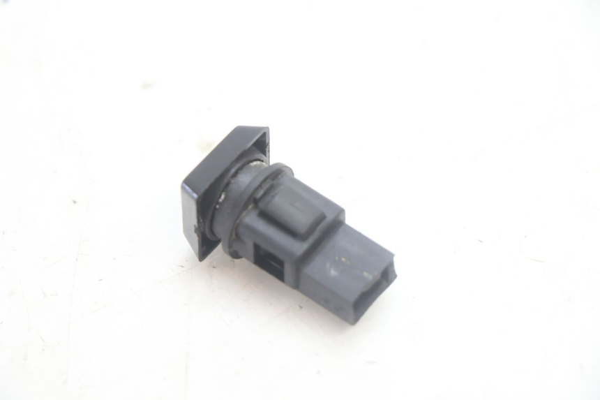 photo de SEAT RELEASE SWITCH PIAGGIO MP3 HPE 530 (2022 - 2026) - Zoom on usage condition