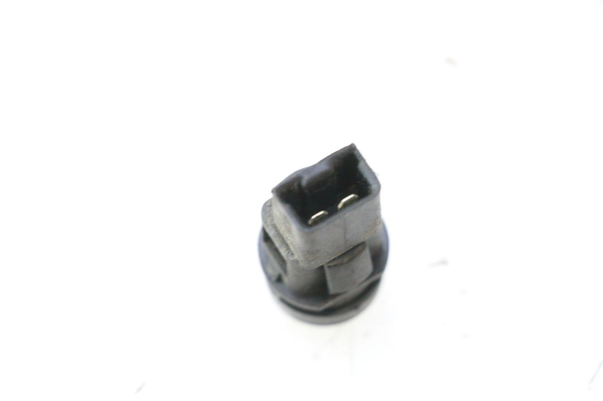 photo de SEAT RELEASE SWITCH PIAGGIO MP3 500 (2016 - 2018) - Zoom on usage condition