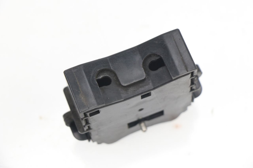 photo de SWITCH HONDA PCX (JF28) 125 (2009 - 2011) - Zoom on usage condition